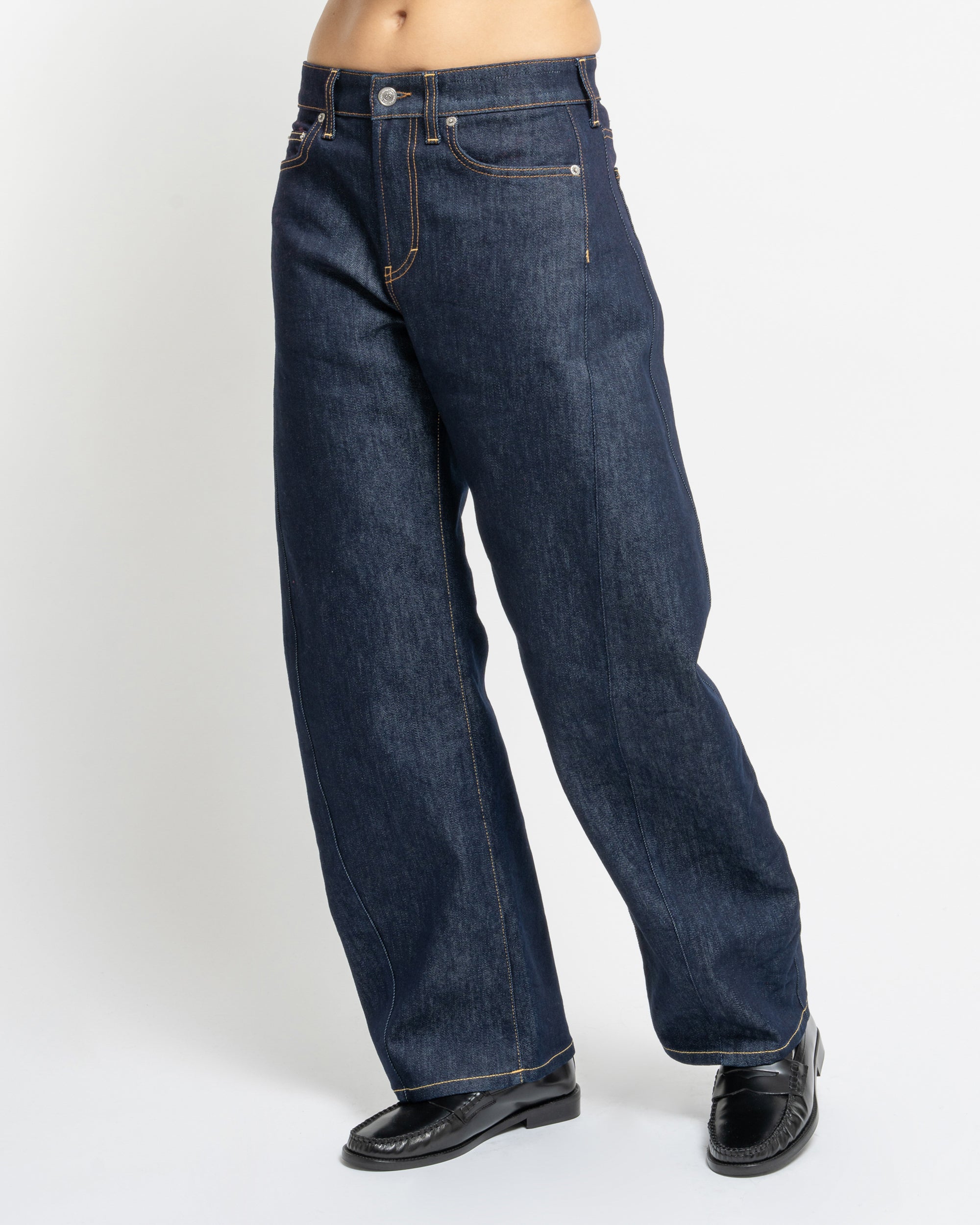 Cincity curved denim jeans