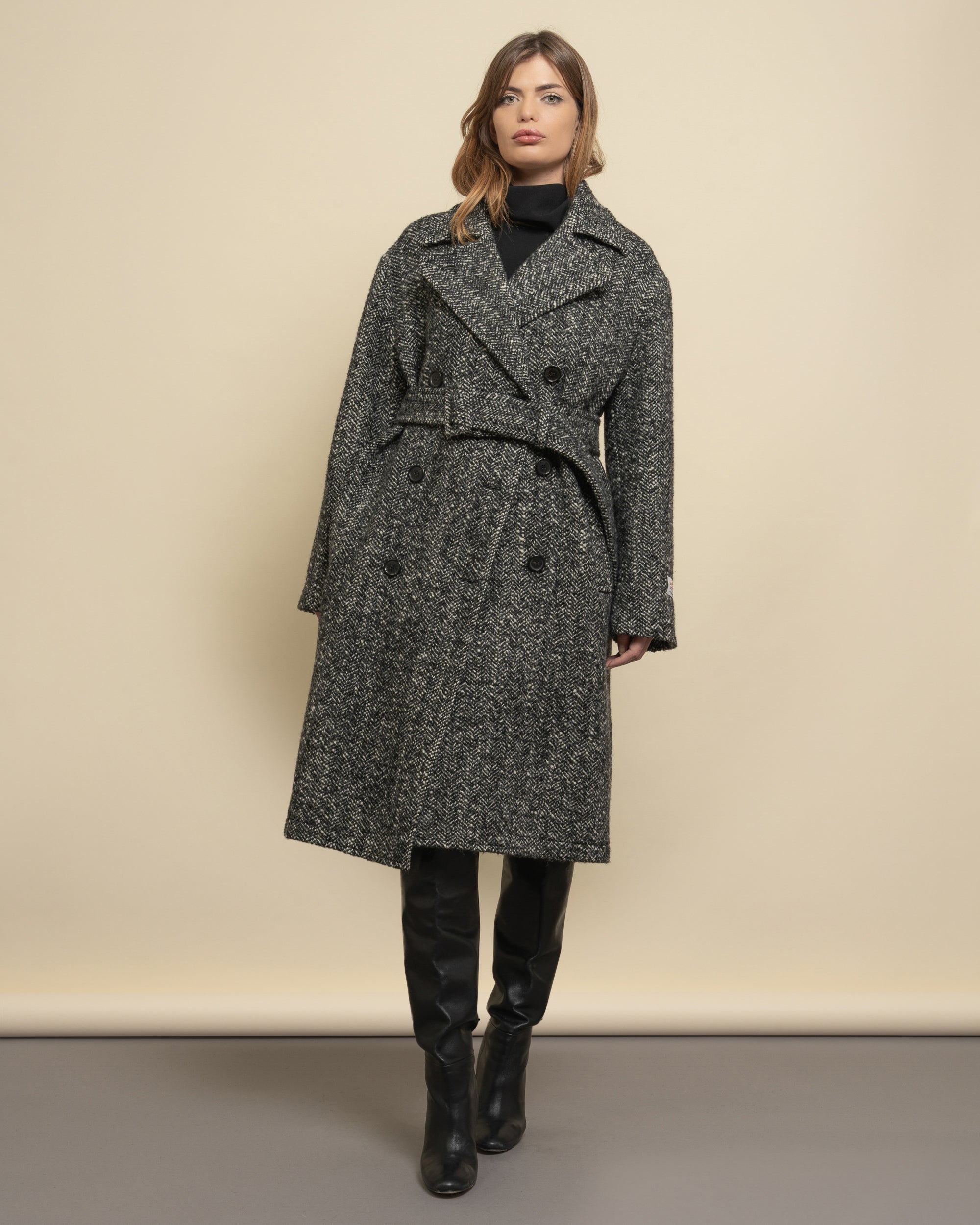 Moses double-breasted coat in herringbone cloth