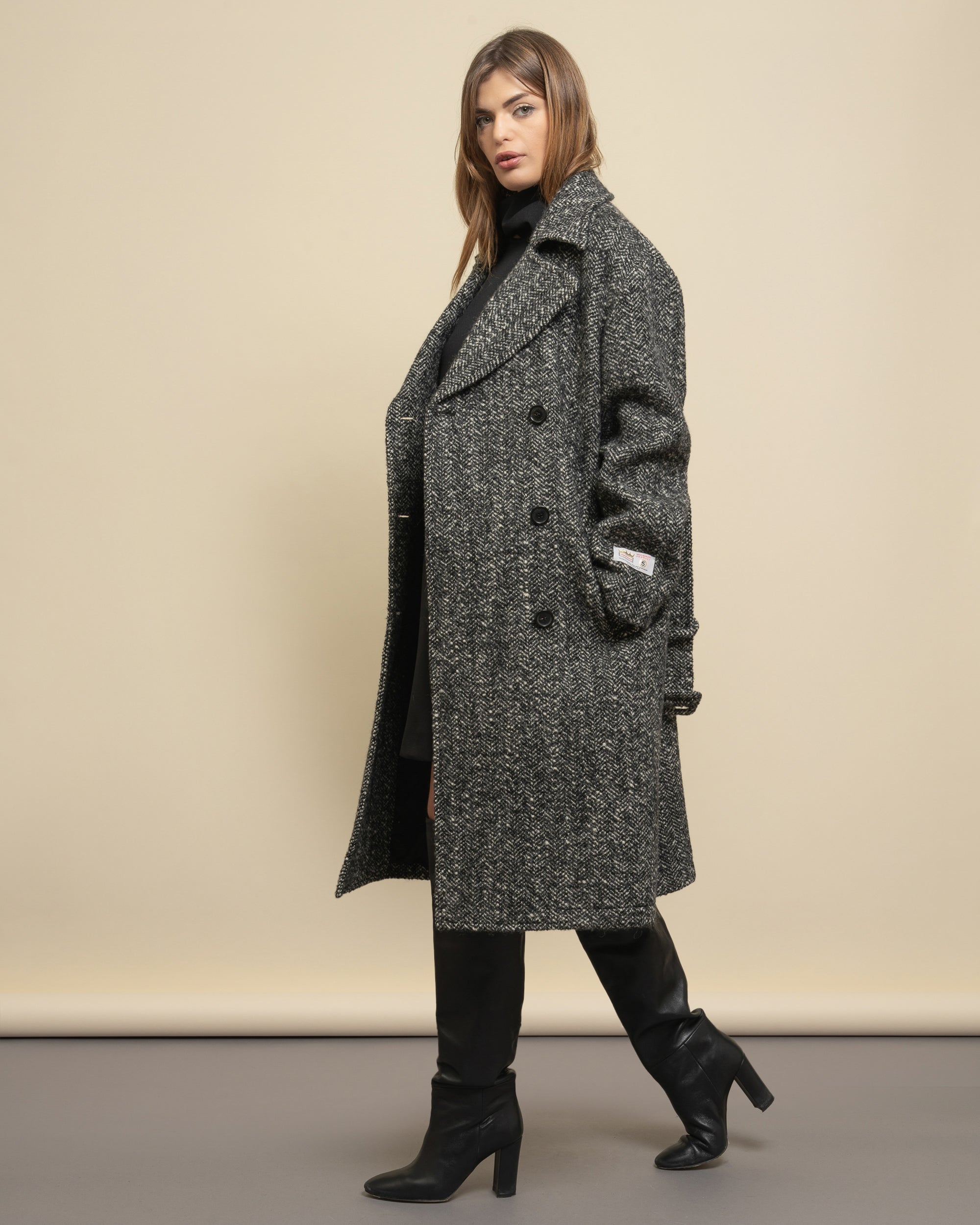 Moses double-breasted coat in herringbone cloth