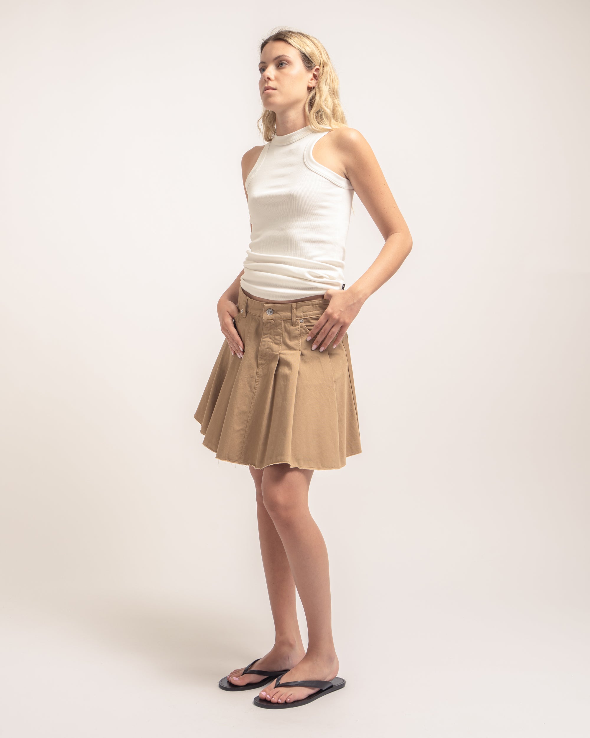 Ross minigonna a pieghe in gabardina