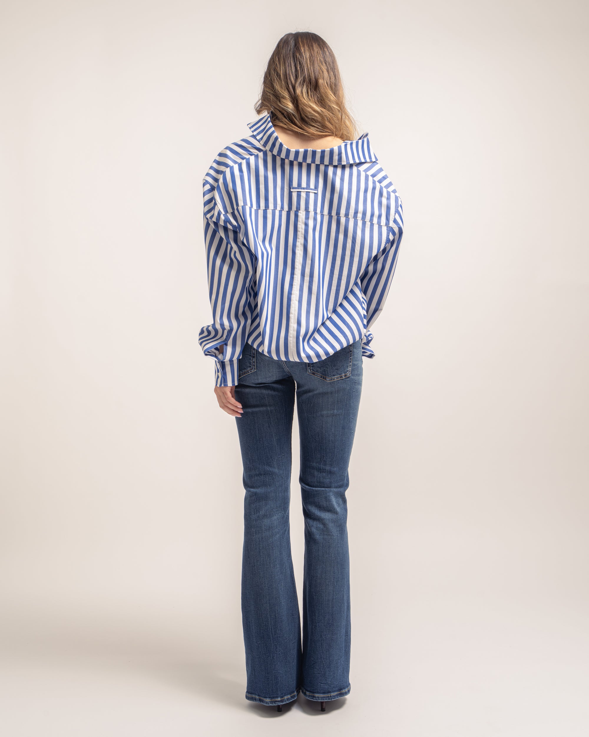 Bulla camicia crop in bastoncino