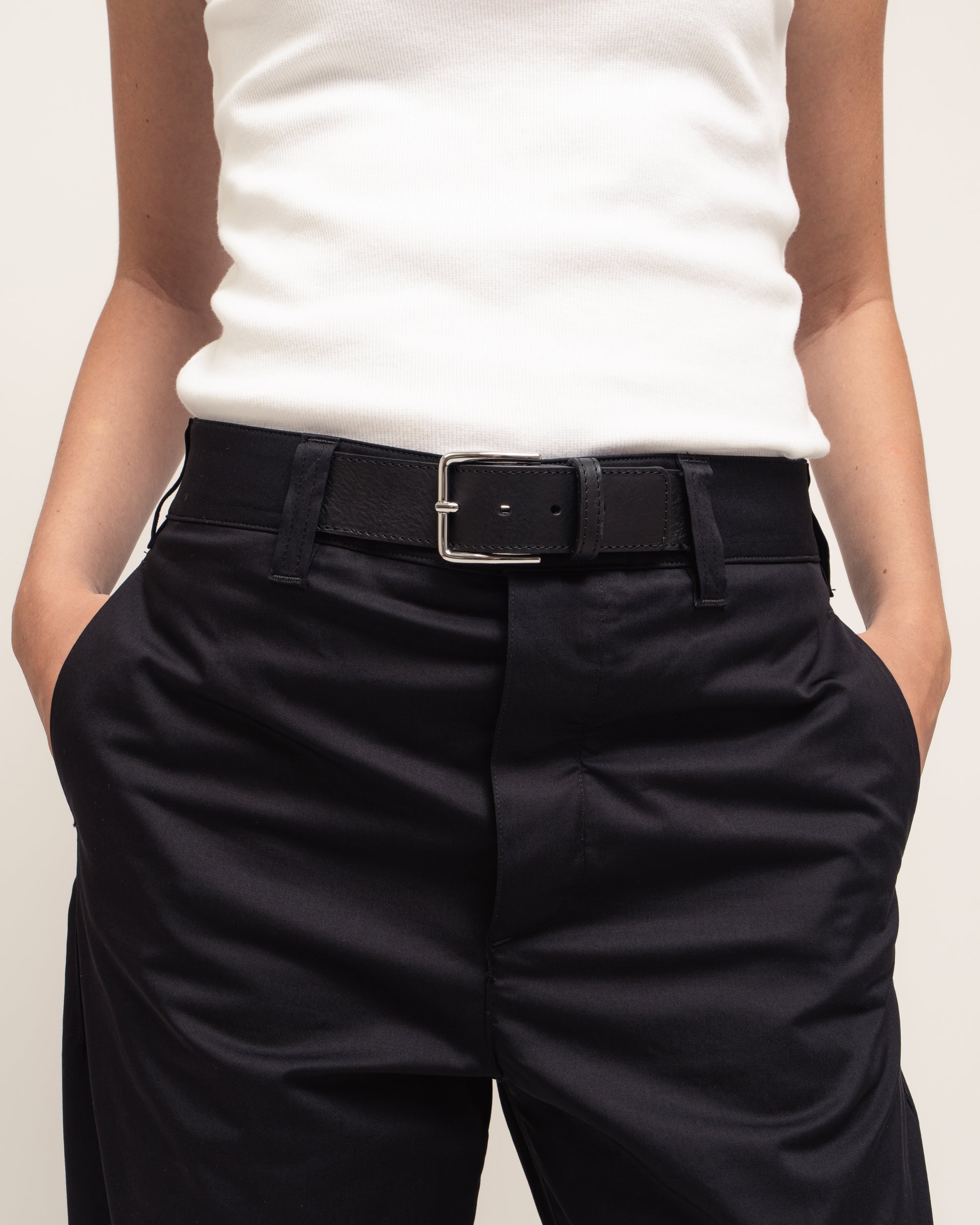 Duelle pantaloni gamba dritta in gabardina stretch