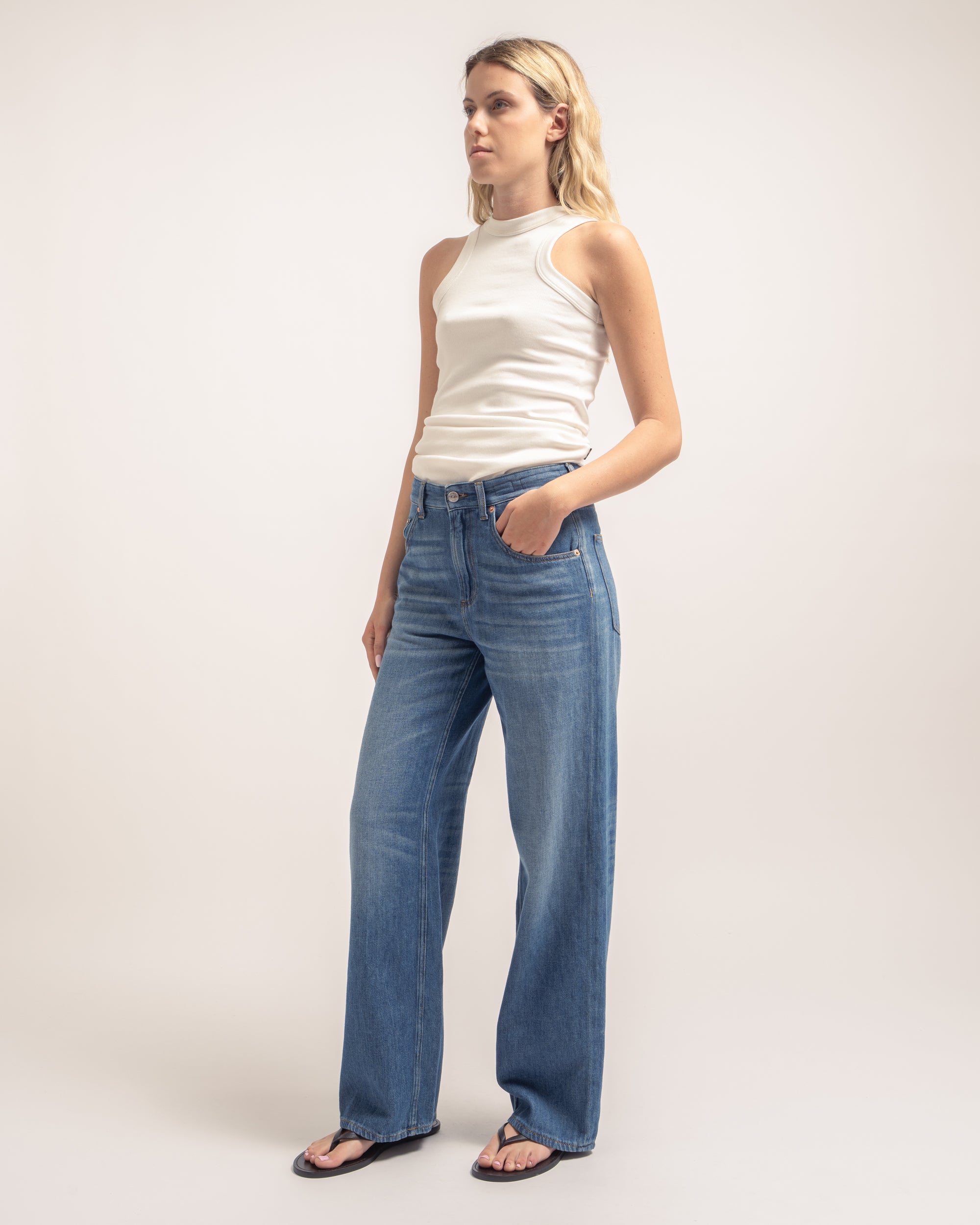 Pop jeans gamba ampia in denim fermo