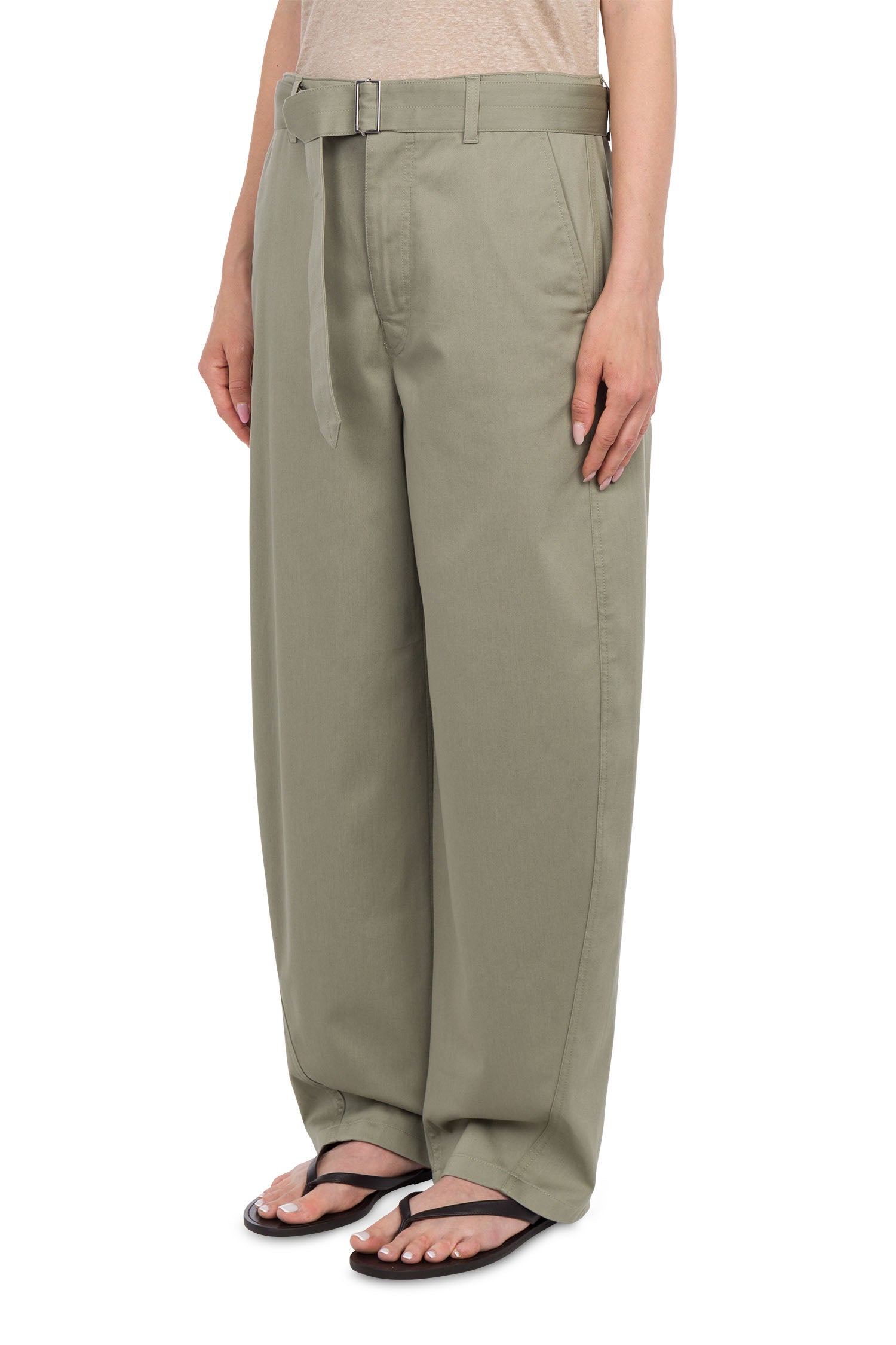 Today curved trousers in stretch gabardine 