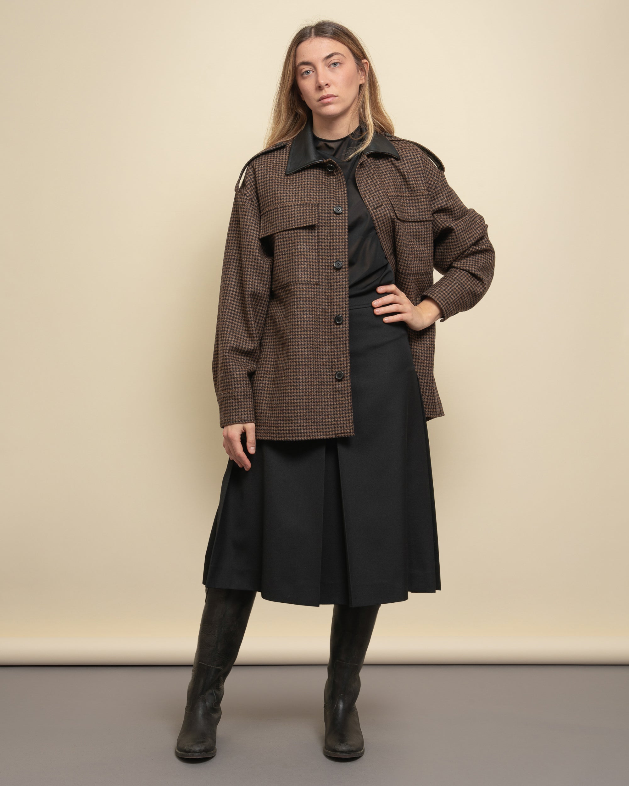 Tres shirt jacket in houndstooth cloth