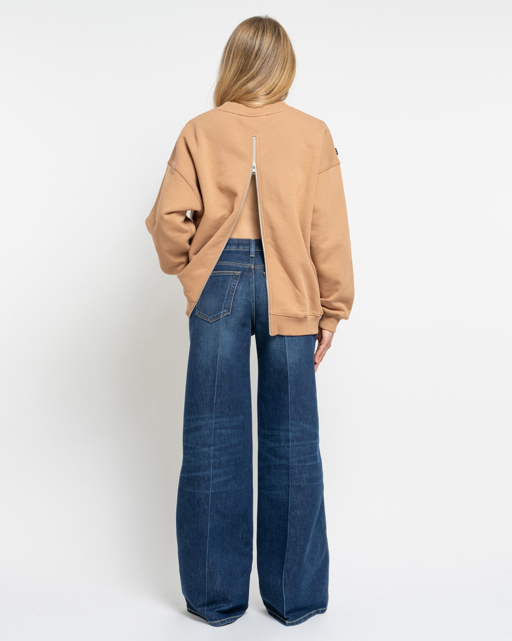 Virginex felpa girocollo con zip dietro