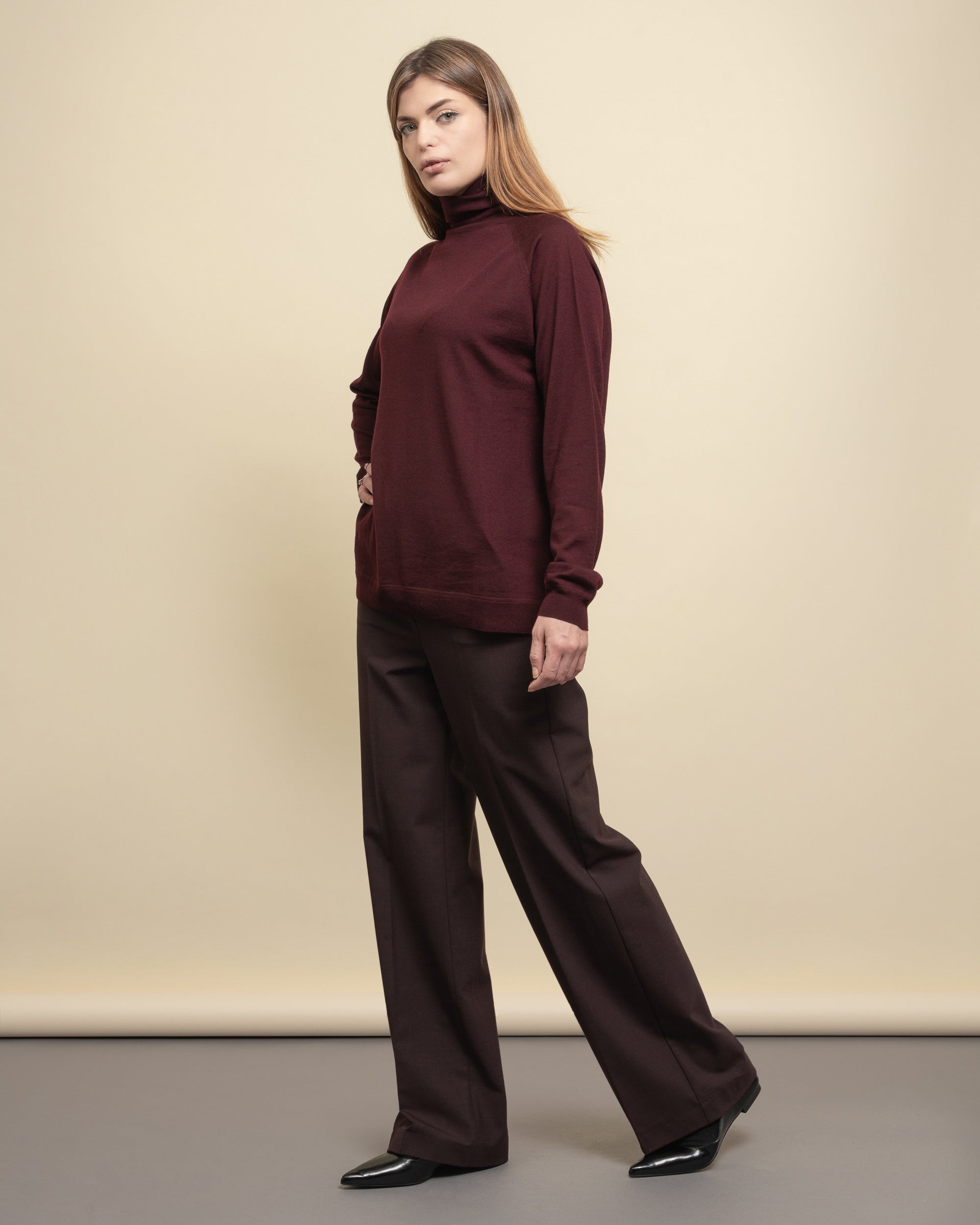 Yugo maglia collo alto in merinos